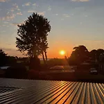 Grosse 4 Sterne Beim Boddenstrand Sundhagen-Niederhof