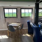 Grosse 4 Sterne Beim Boddenstrand Sundhagen-Niederhof