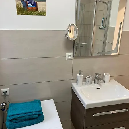 아파트 Grosse 4 Sterne Beim Boddenstrand *