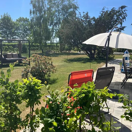 Grosse 4 Sterne Beim Boddenstrand Sundhagen-Niederhof