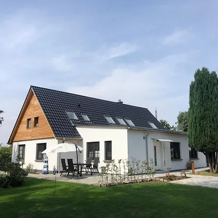 아파트 Grosse 4 Sterne Beim Boddenstrand *