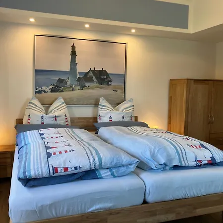 Grosse 4 Sterne Beim Boddenstrand Apartment