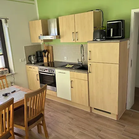 Grosse 4 Sterne Beim Boddenstrand 아파트