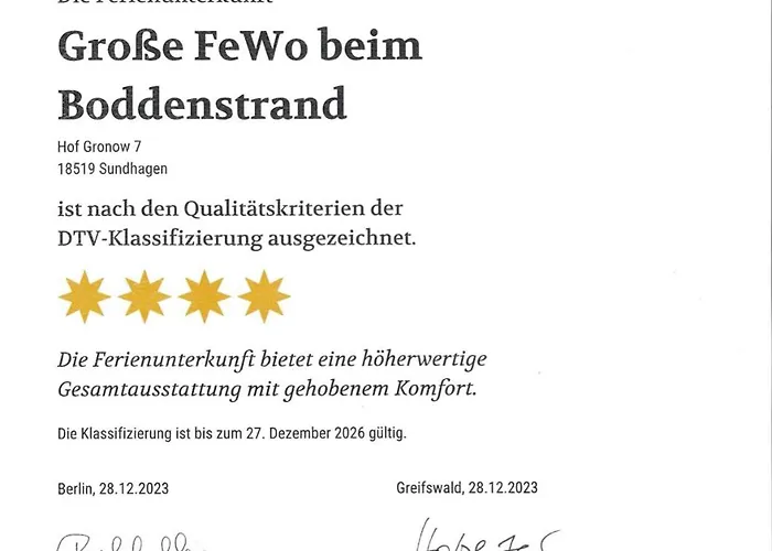 Grosse 4 Sterne Beim Boddenstrand 아파트 *